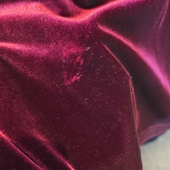 NEW $745 THEIA ANITA OFF THE SHOULDER VELVET GOWN DRESS IN CRIMSON ROSE SIZE 4 - Picture 7 of 10